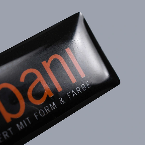 Pelekat resin epoksi gel yang jelas