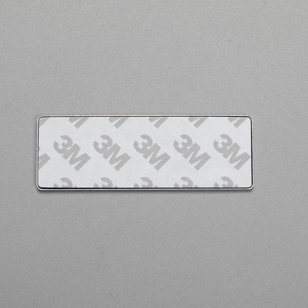Pelekat Logo Aluminium