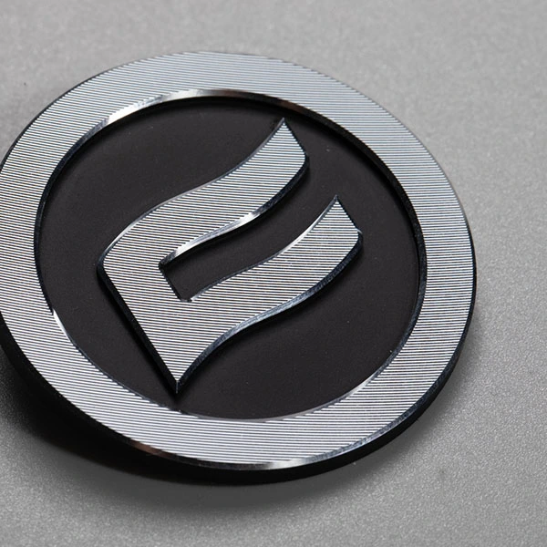 Label Logam Logo