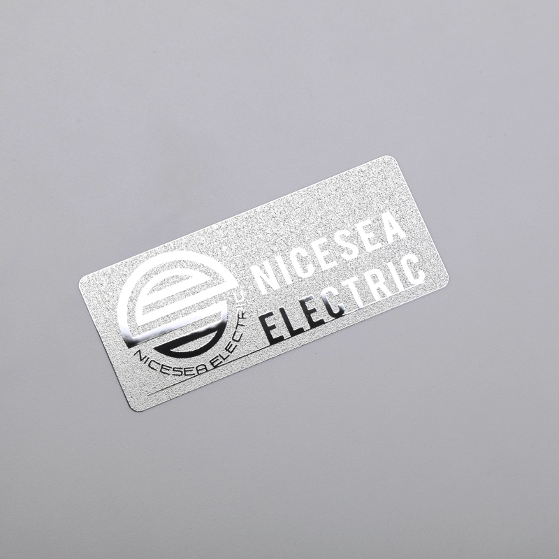 Label Nikel Pelekat Logo Perak Chrome dengan Pelekat 3M