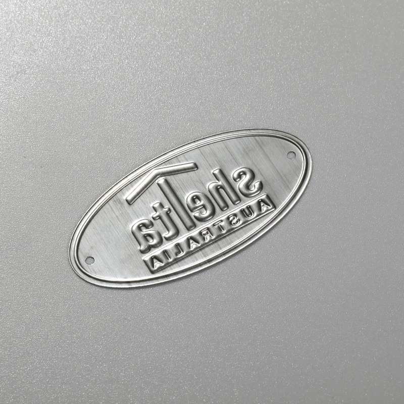 Logo Loyang Aluminium Keluli Tahan Karat Tersuai Plat Nama